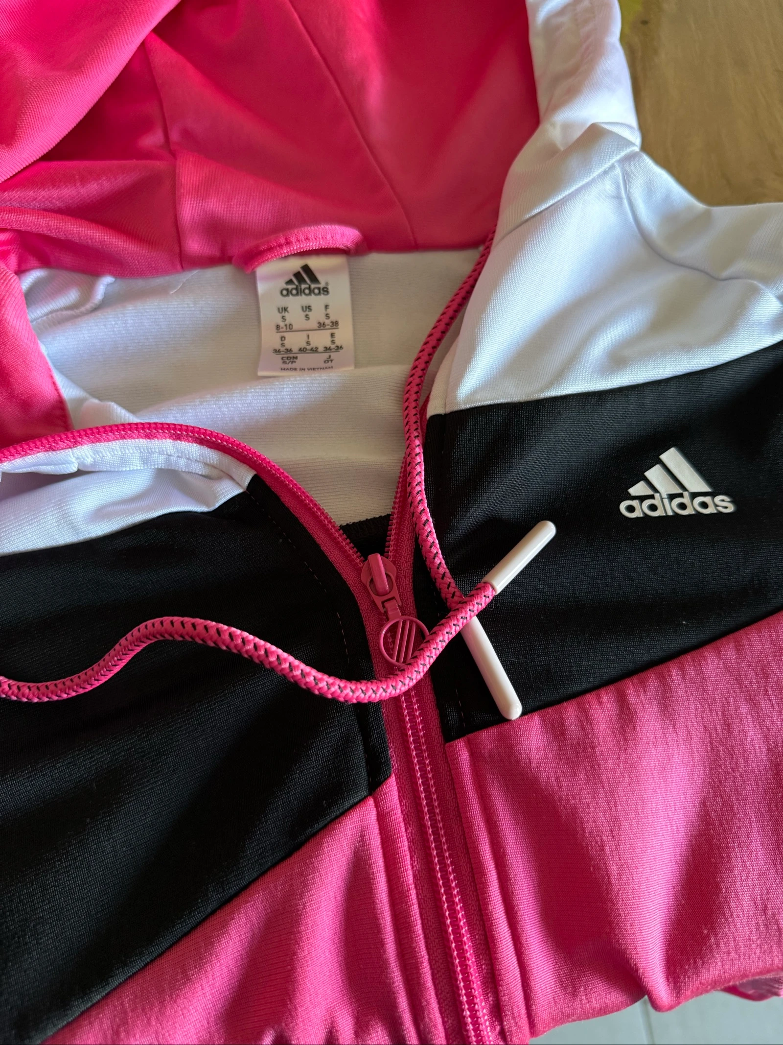 Veste Adidas femme S rosa preto branco com capuz zipeado esporte 14-16 anos – photo 7
